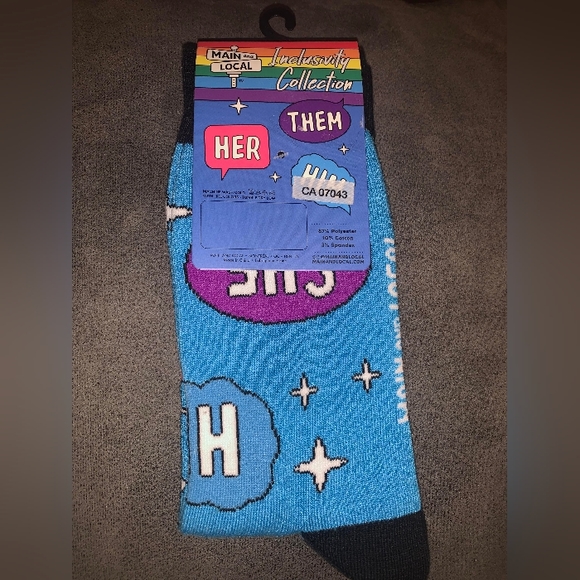 Unisex Crew Sock Him Her They - Picture 2 of 2